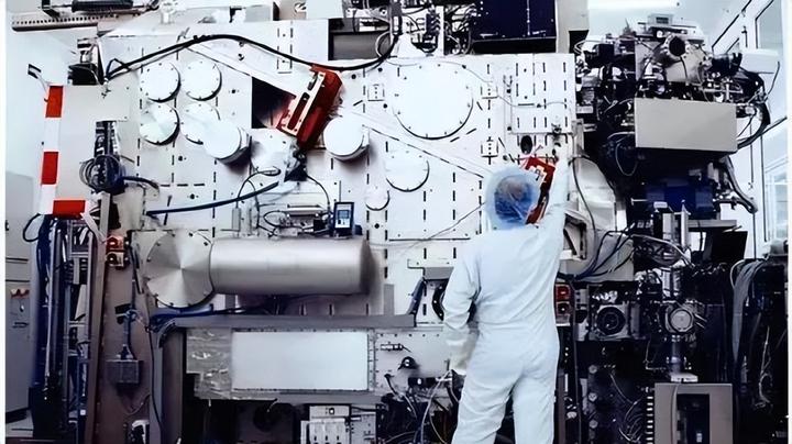 我国科学家开发出可规模制造的光子芯片材料