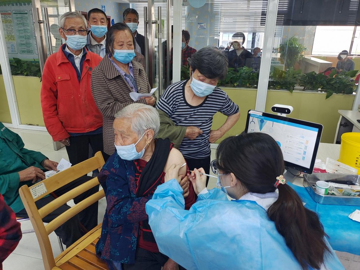 民政部：老年人在选择养老机构和交费时应争取做到“四看”