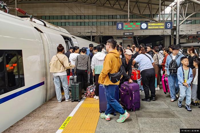 铁路上海站端午小长假预计发送旅客超220万人次