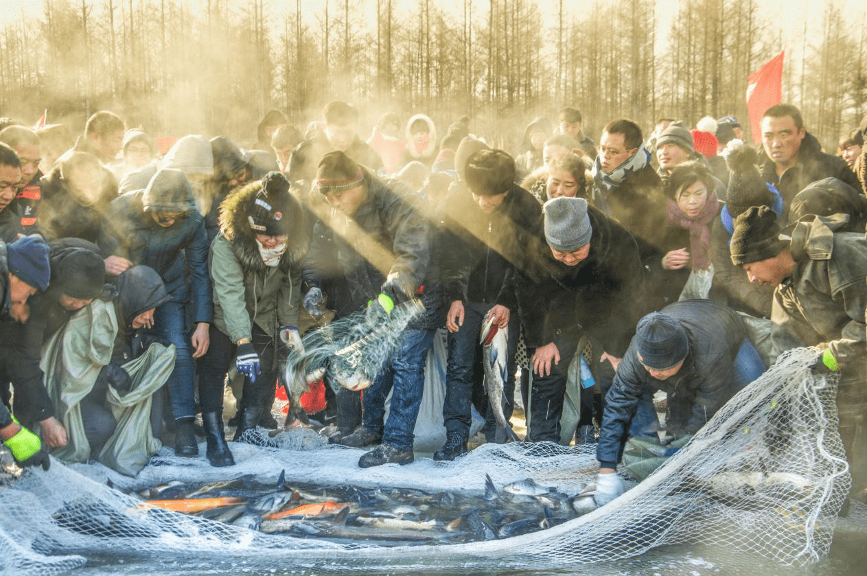 “愉雪”效应显著：冰雪旅游迎来新增长点