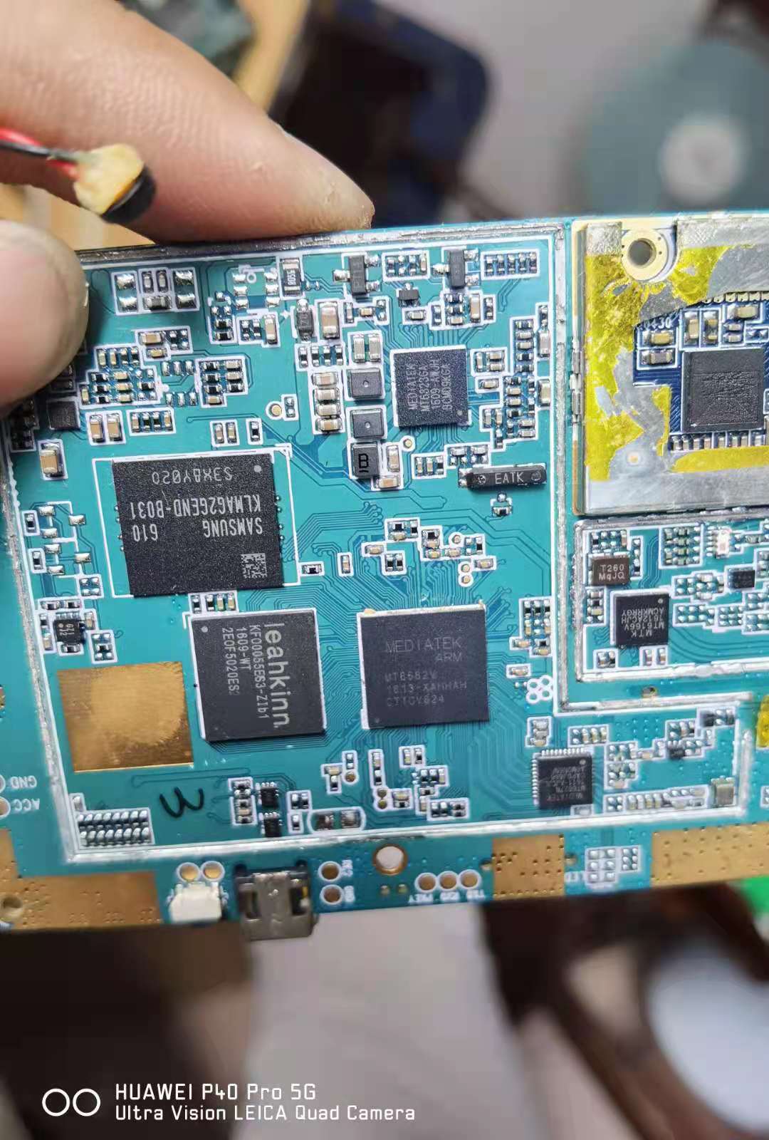 稀贵金属在电路板的“隐秘角落”：小用量、大作用_保险有温度,人保服务 