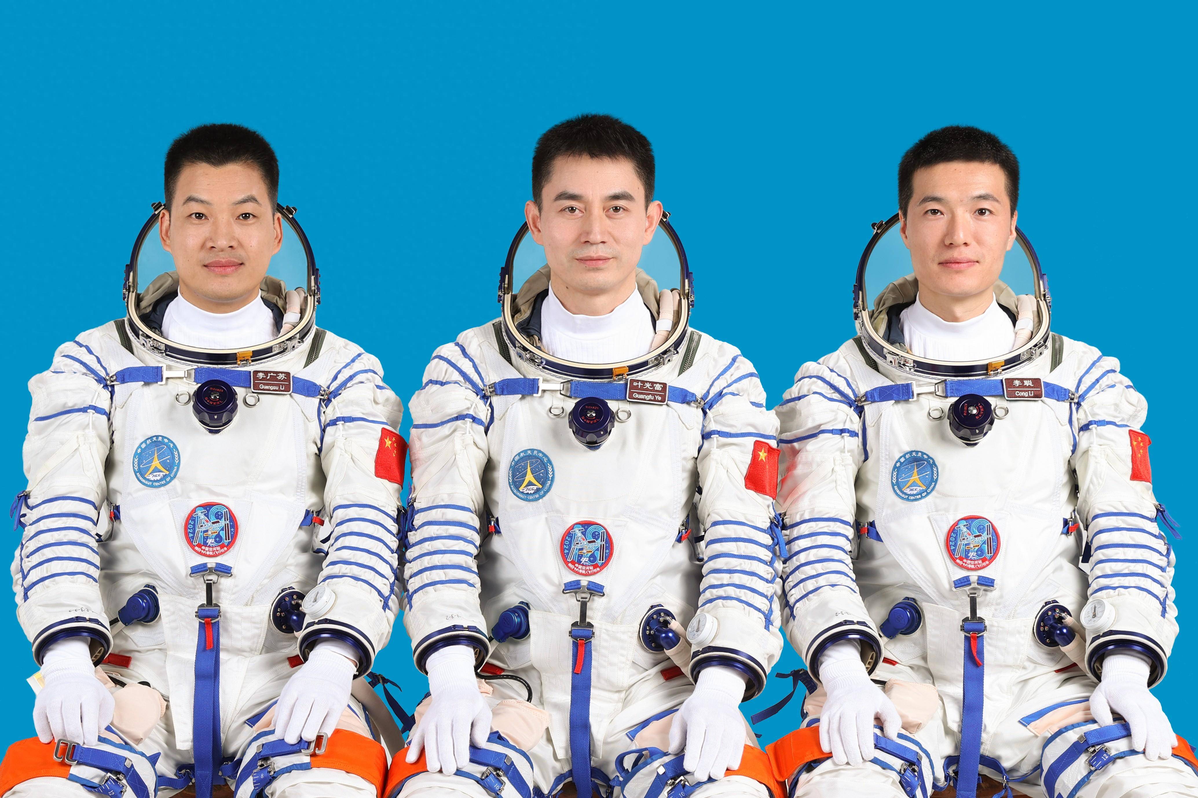 新华全媒+丨逐梦苍穹启新程——记神舟二十号航天员乘组