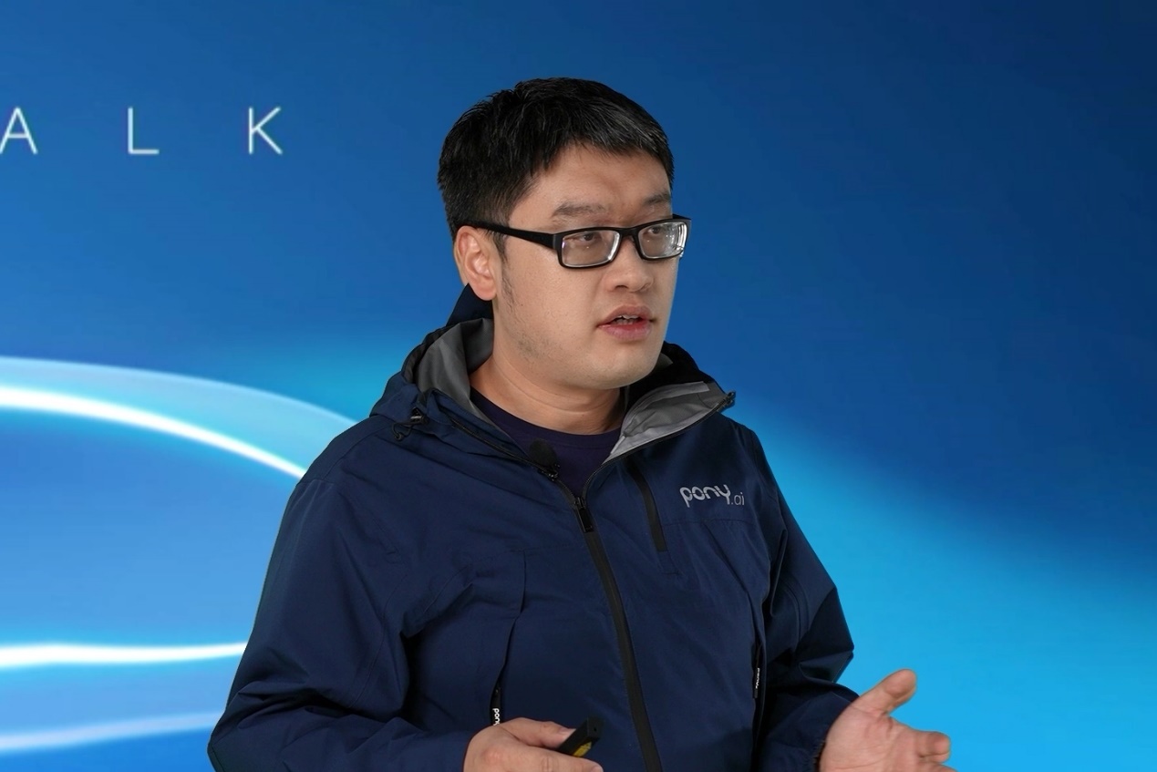 弘景光电：智能汽车业务是公司三大业务领域之一，公司将不断提升自身综合实力，争取更多的市场份额