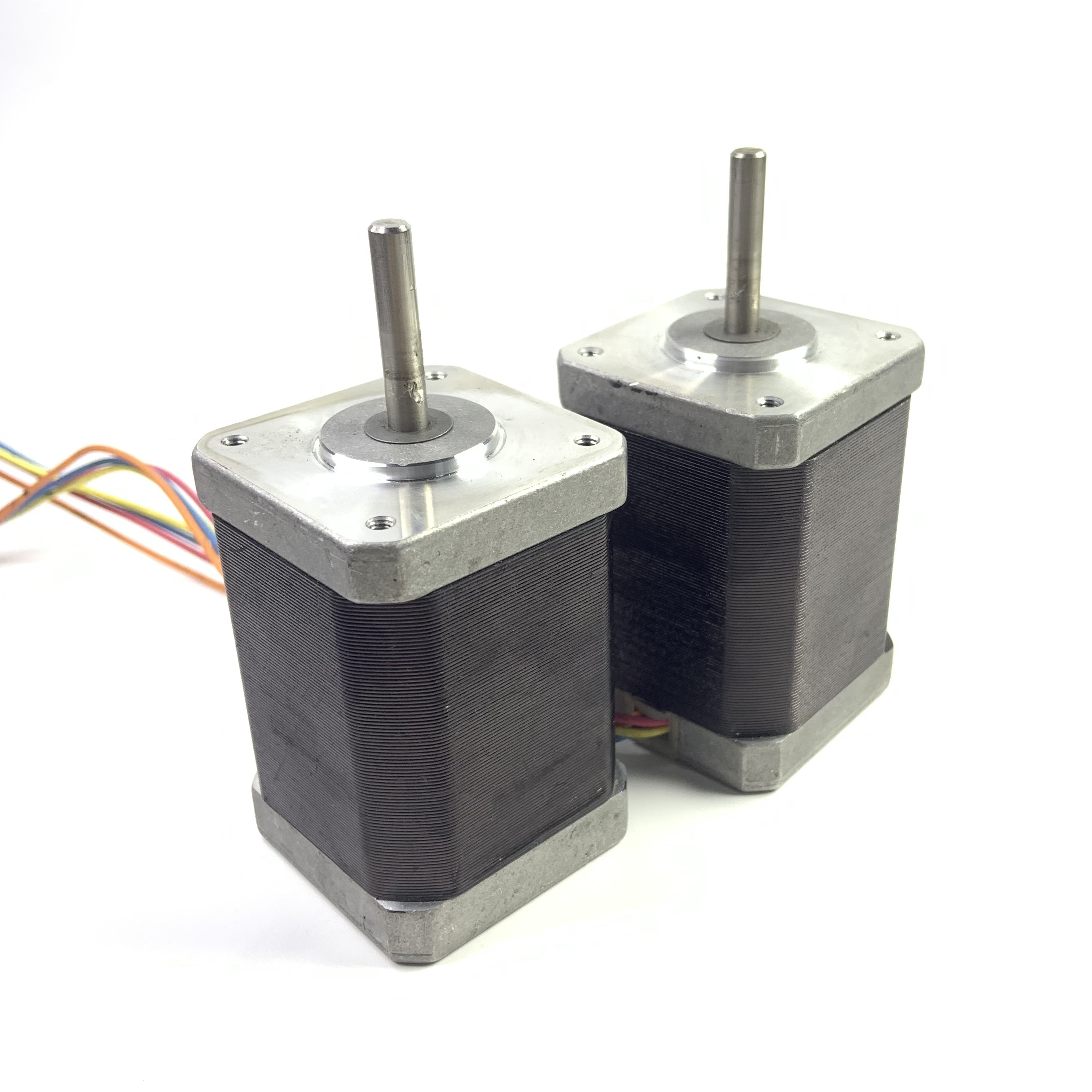 鸣志电器获得发明专利授权：“一种注塑步进电机”