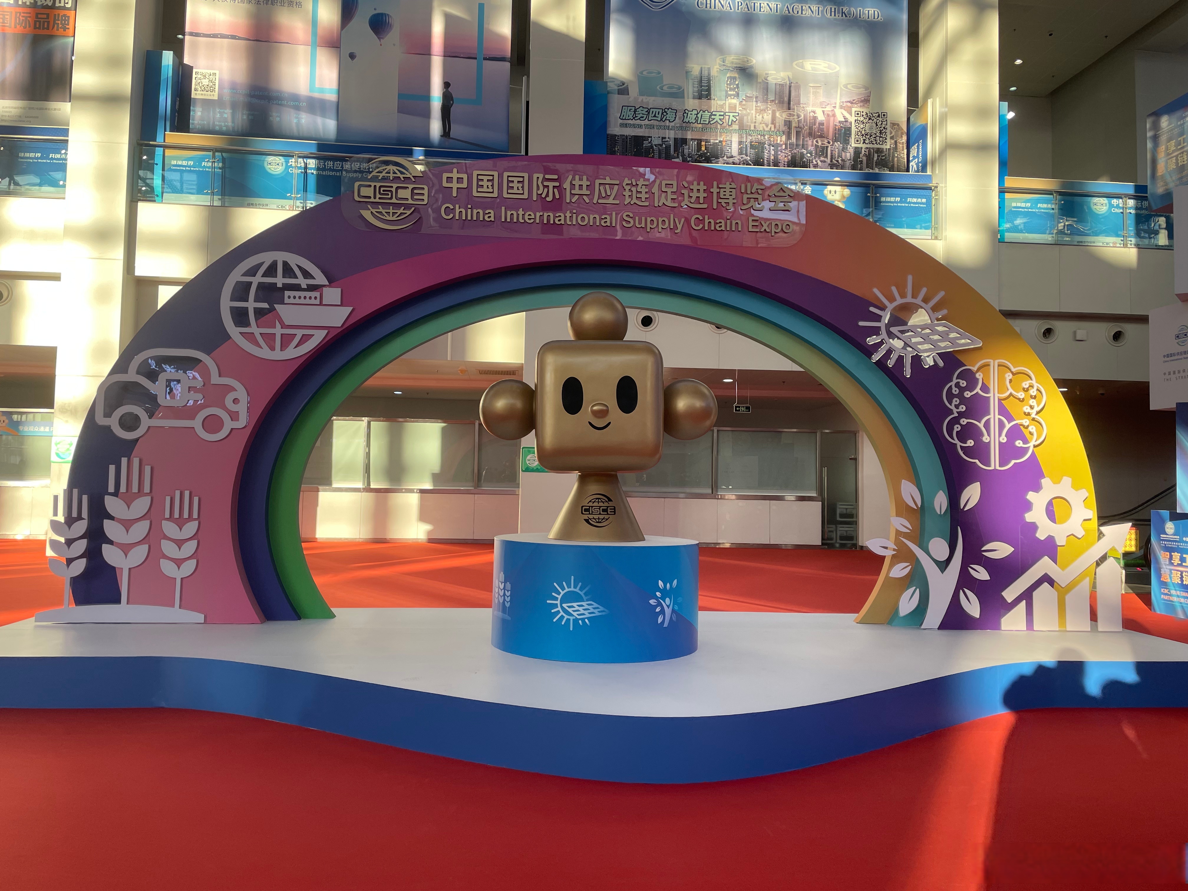 “能不能出口”，链博会现场，他们开口就问