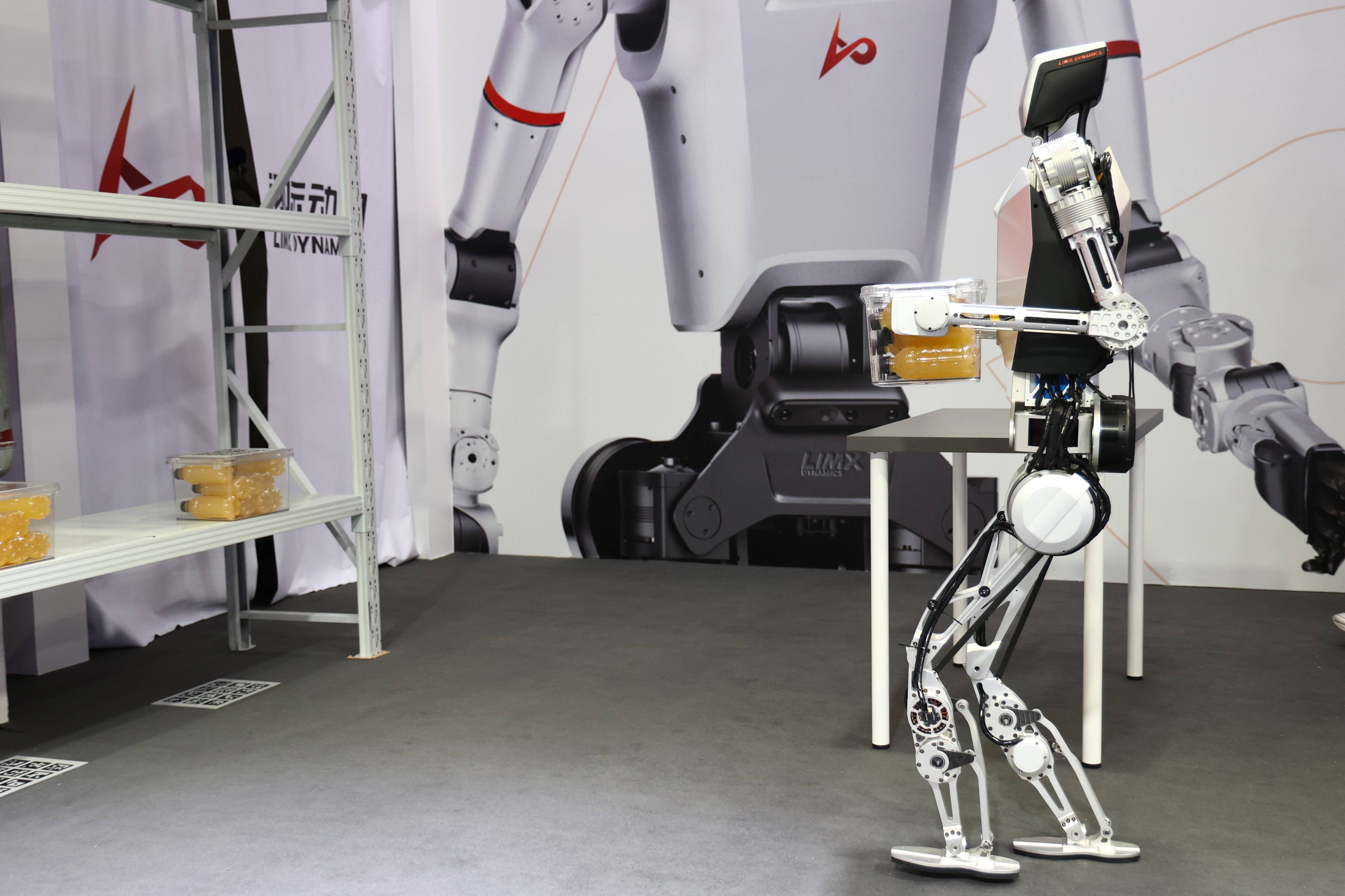 未来人形机器人能做啥工作？来看十大潜力应用场景！