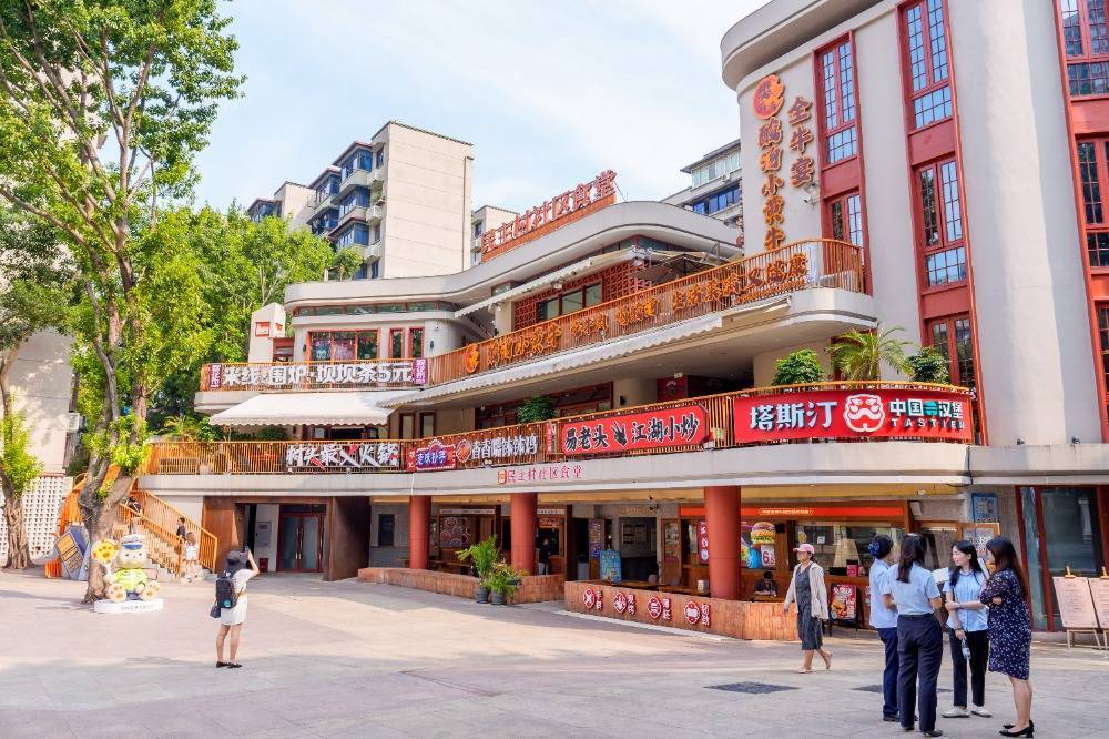 （活力中国调研行）重庆“锁山”记：百万方危岩治理护航黄金水道