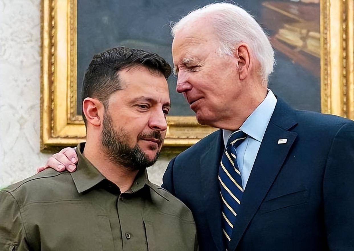 白宫公布美俄会晤特朗普最新行程安排,俄代表团部分人员飞抵安克雷奇