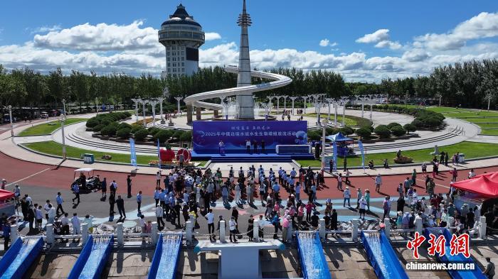 “蜜都”饶河：433万尾鱼苗放流中俄界江乌苏里江