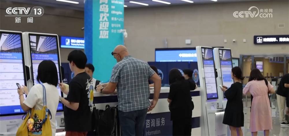 暑运期间743万人次中外旅客自上海口岸出入境