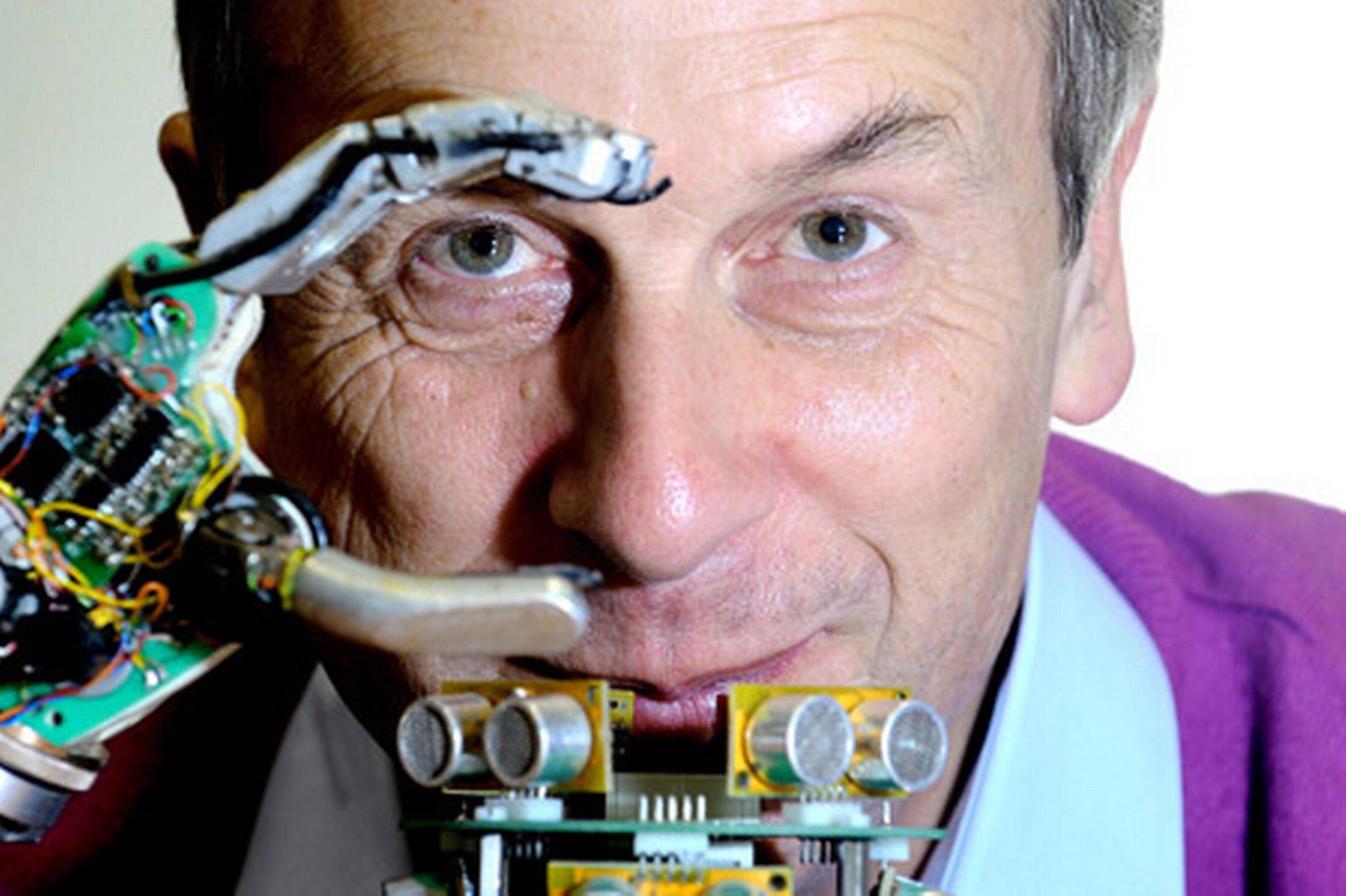 一博科技：参与“智算大脑”芯片PCB设计及相关技术服务