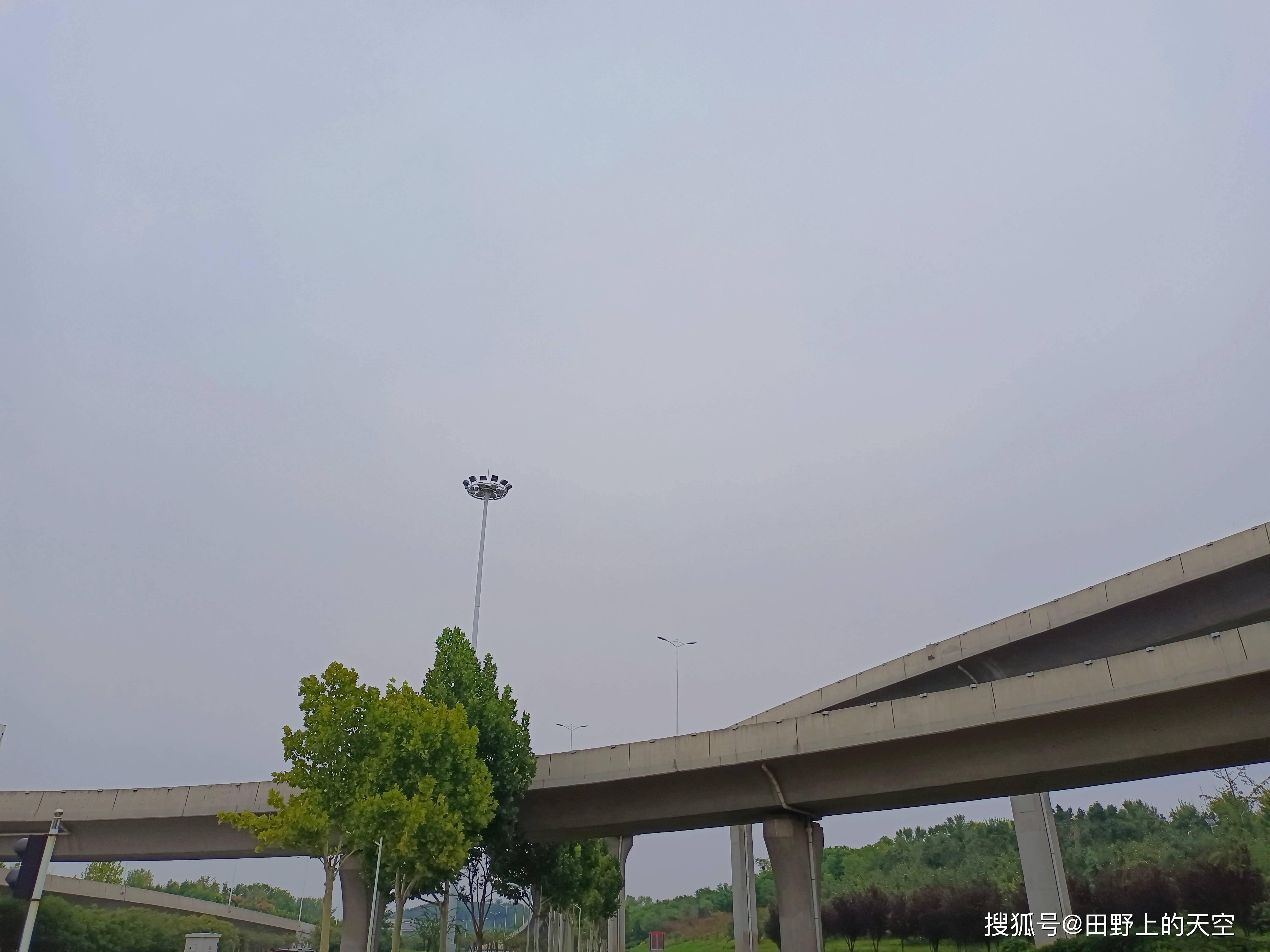 武汉控股：拟购买武汉市政院100%股权 交易价约16亿元