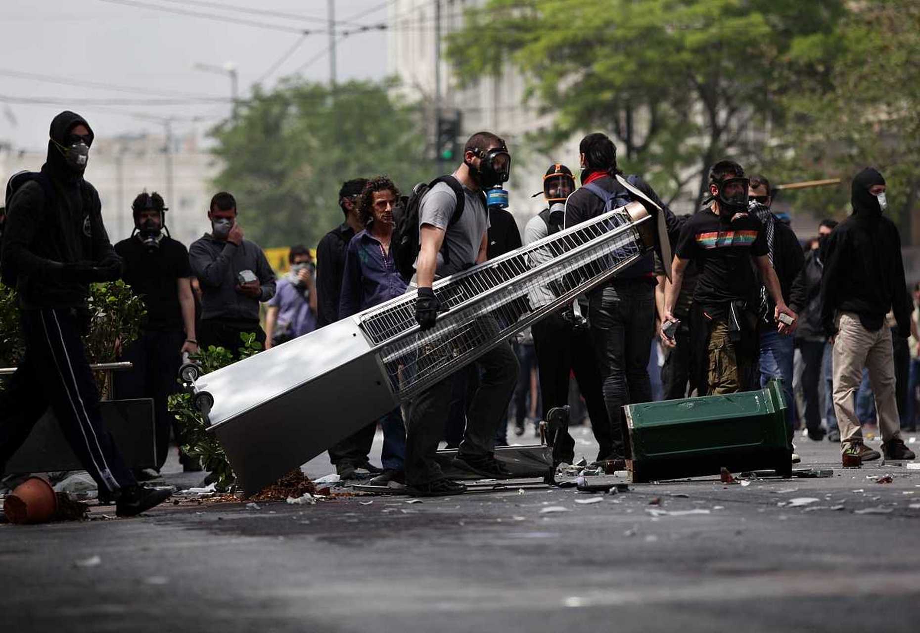 奥地利首都维也纳发生枪击案 致2人死亡2人受伤