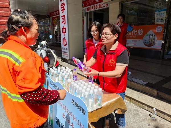 “一起回收,一起做好事”公益行动 让环保与善意触手可及