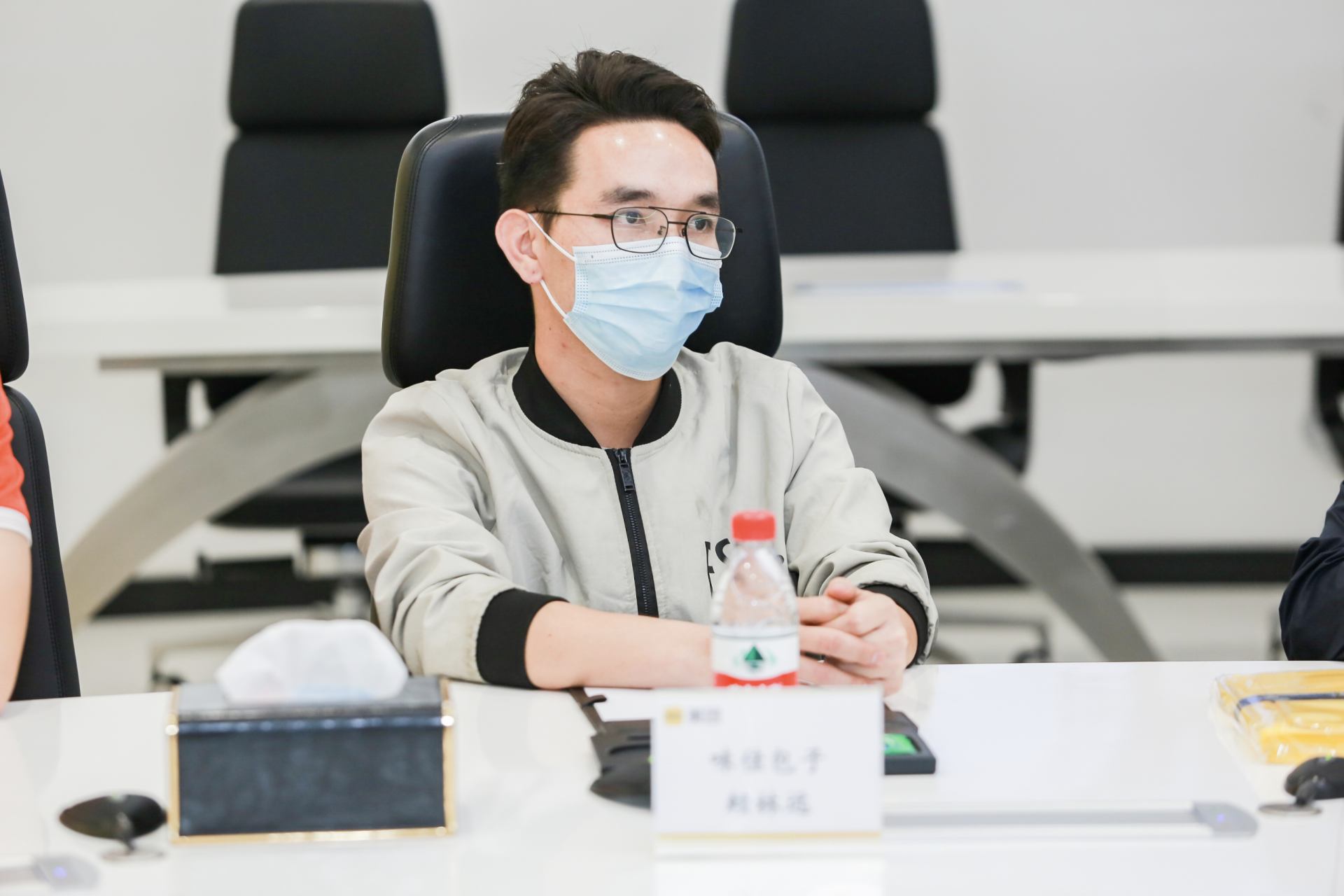 2025年美团配送骑手权益保障协商恳谈会在京召开