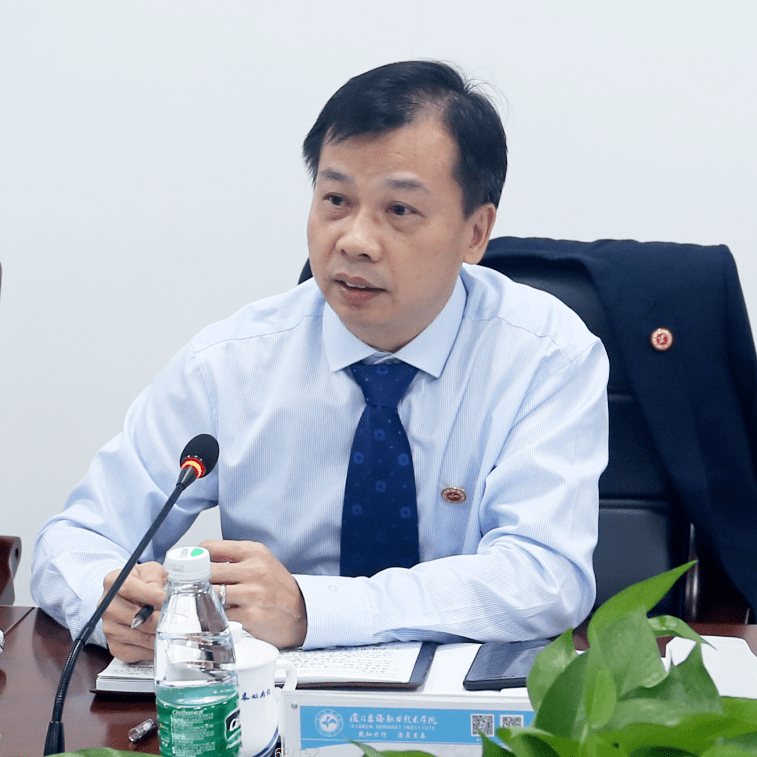 东百集团：8月21日召开董事会会议