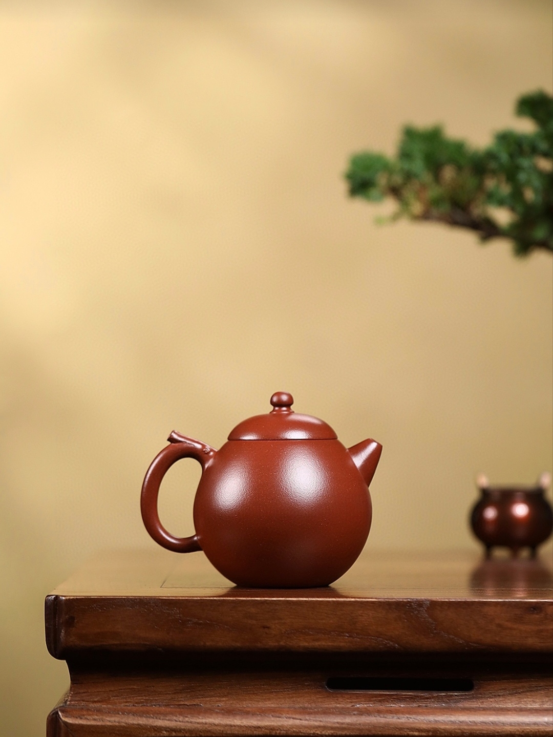 8月4日上证指数收盘上涨0.66%，创业板指上涨0.5%，航天航空与贵金属板块大涨