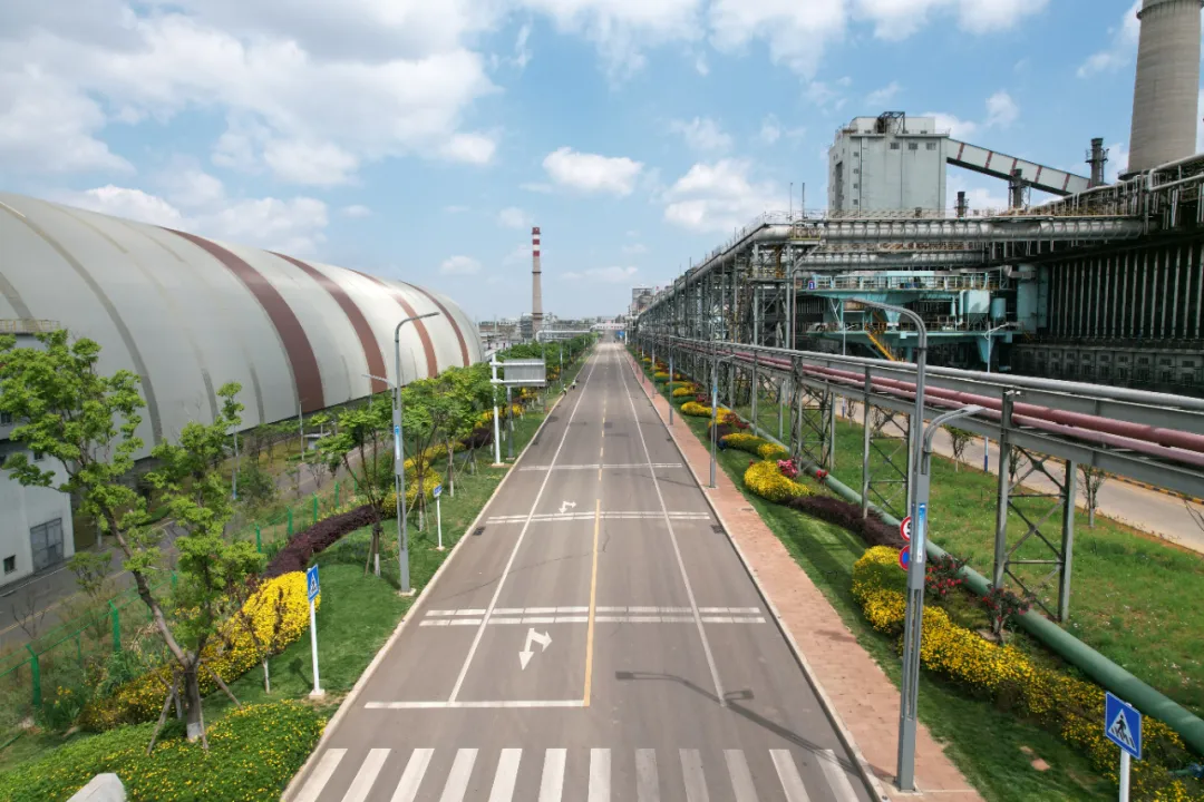 富煌钢构从“经验驱动”到“数据驱动” ：锚定科技创新与智能制造 掘金建筑产业转型蓝海