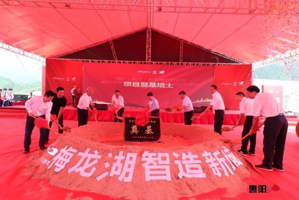 富煌钢构从“经验驱动”到“数据驱动” ：锚定科技创新与智能制造 掘金建筑产业转型蓝海