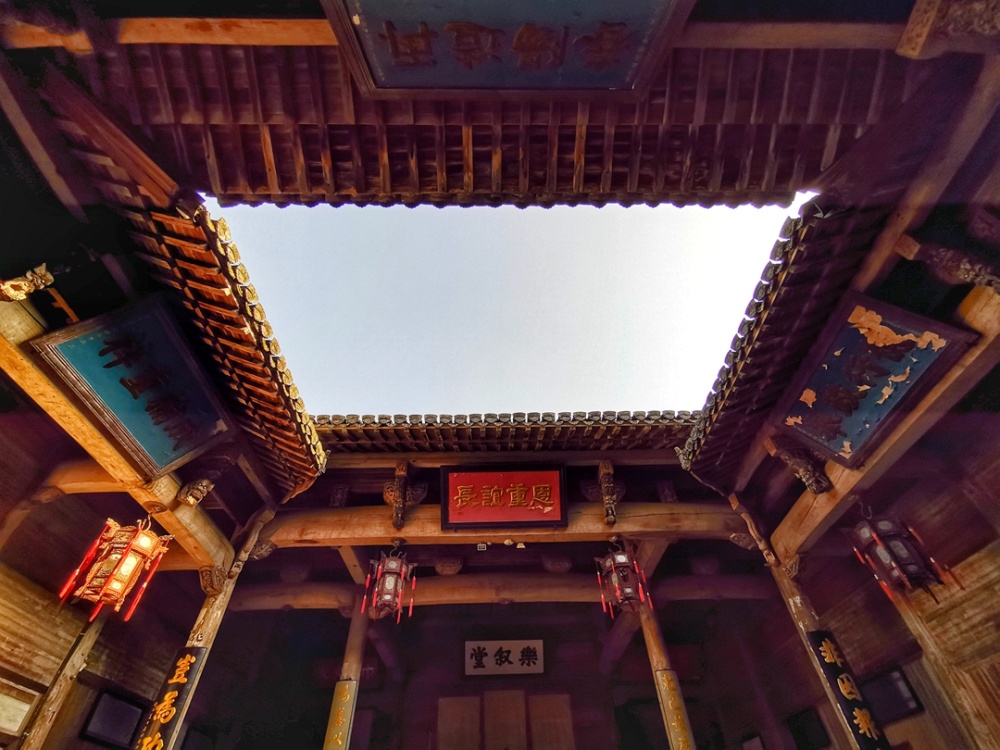 （走进中国乡村）广西小镇“破茧”新生：“丝路新韵”触达全球