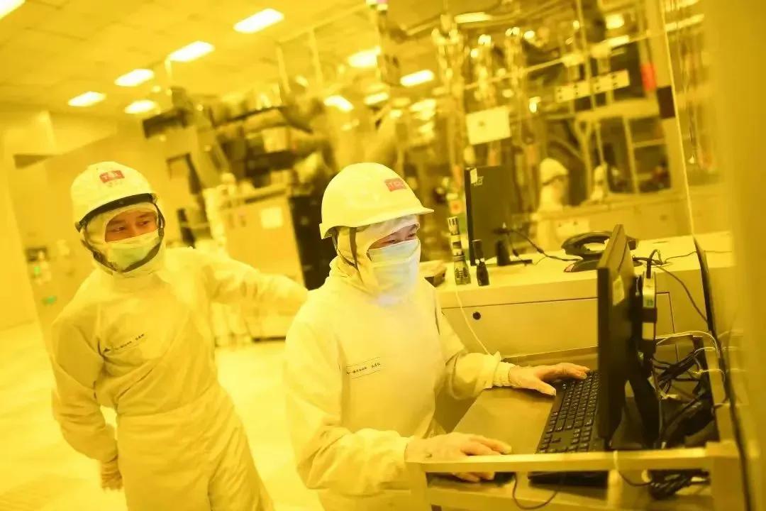 加速构建印刷OLED生态 TCL华星t8项目正式开工