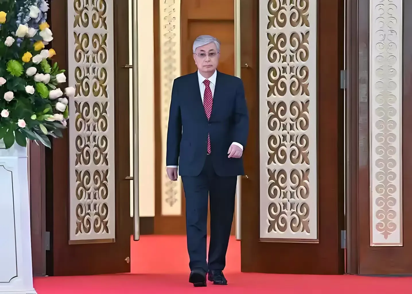 俄总统代表:“普特会”没取消 可能“晚点儿见”