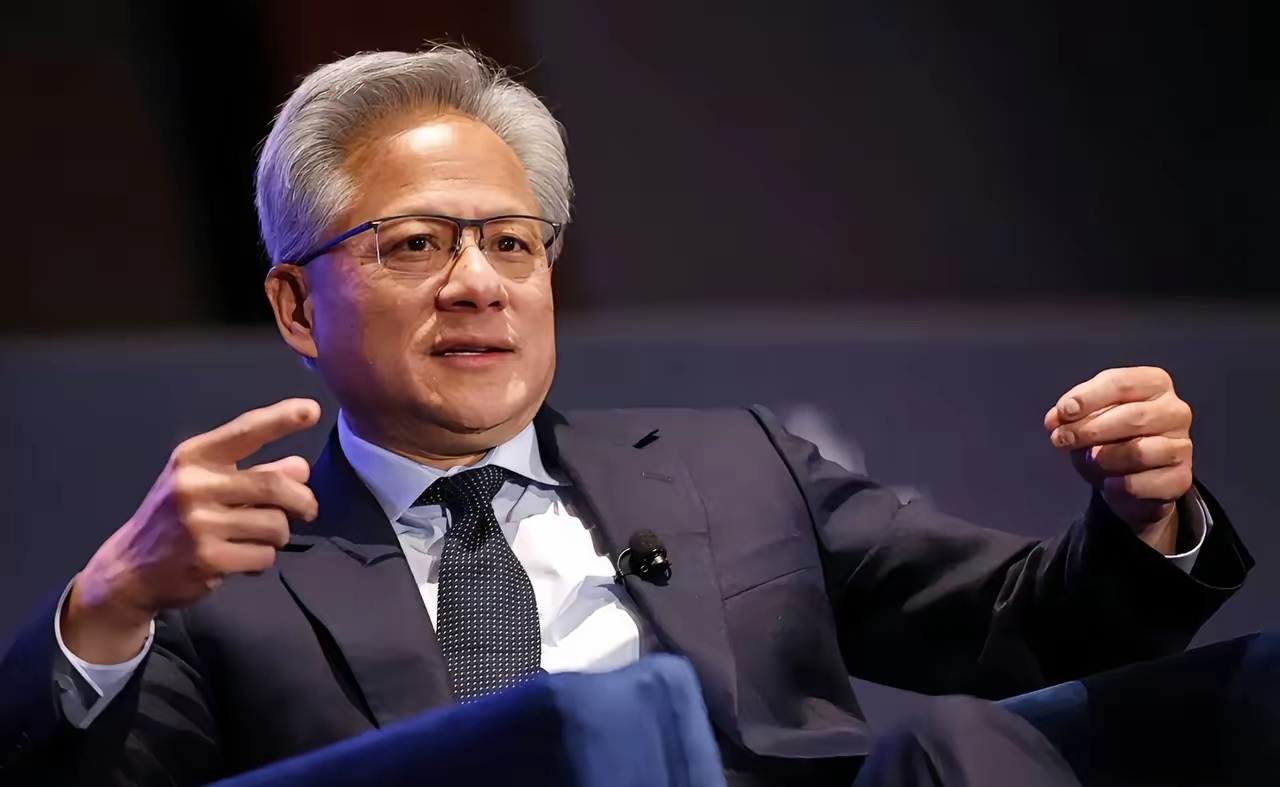 20cm速递|黄仁勋：中国将赢得人工智能竞赛，科创芯片ETF国泰（589100）涨超2%，连续5日净流入