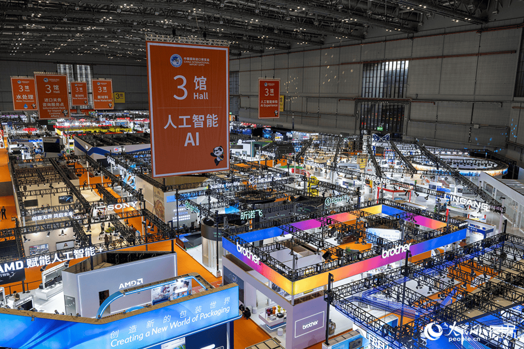 进博会观察:“我依然被深深震撼”背后,“大市场”有哪些吸引力?