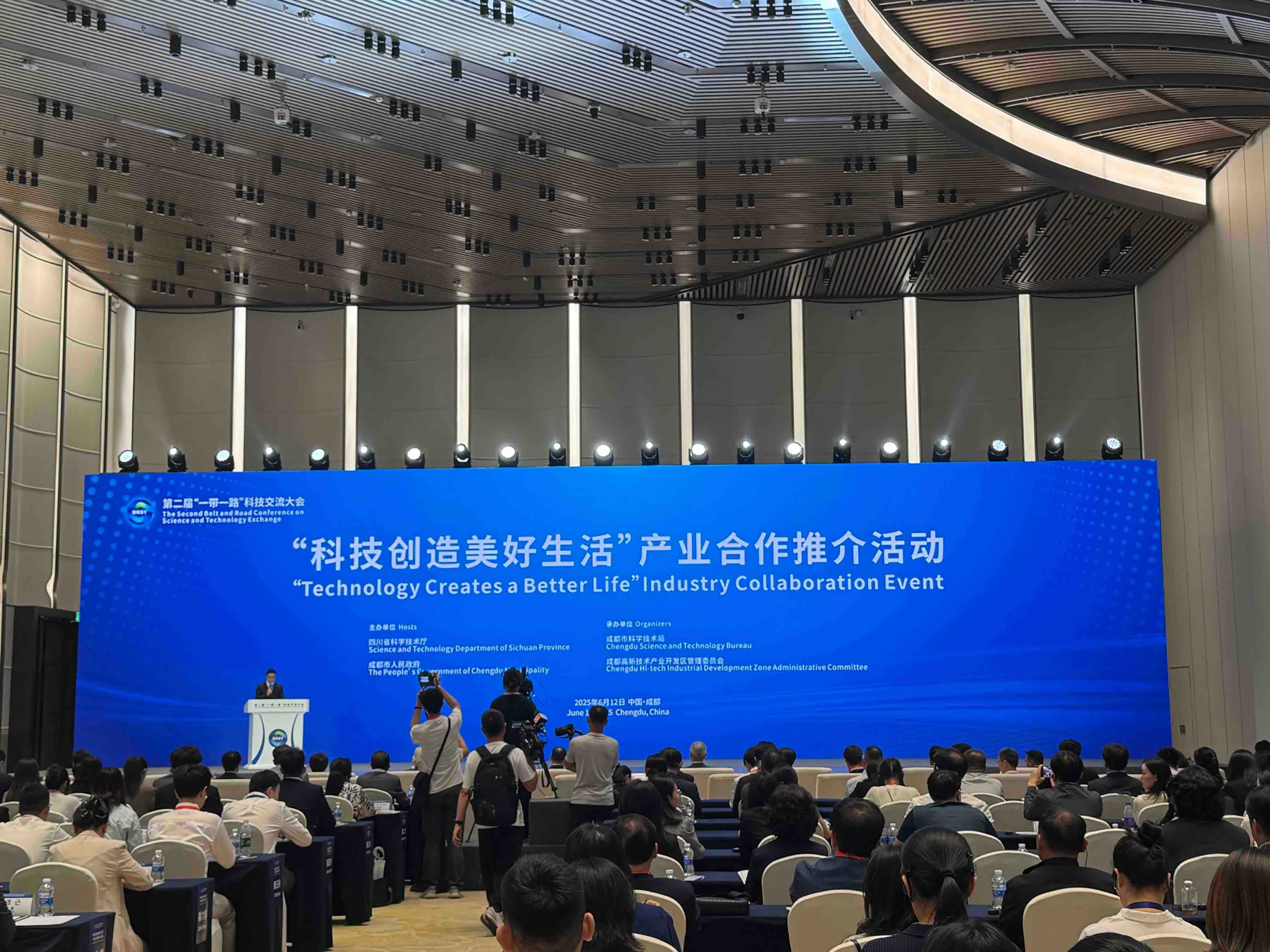 创新点亮生活，科技驱动前行——宝洁第八届进博会之旅落幕