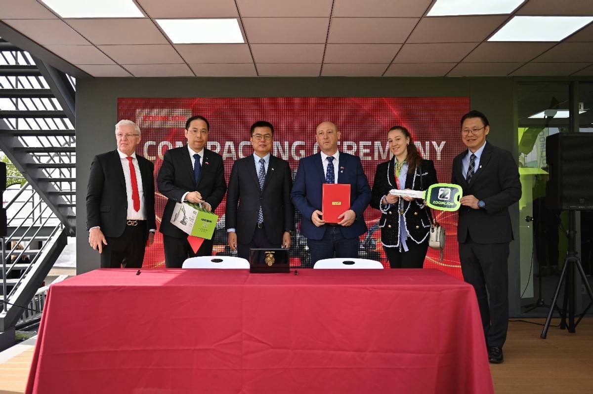 中联重科闪耀亮相汉诺威国际农机展，高端新能源产品受到广泛关注