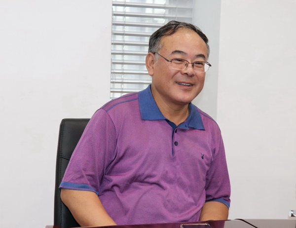 中研股份:6月20日召开董事会会议