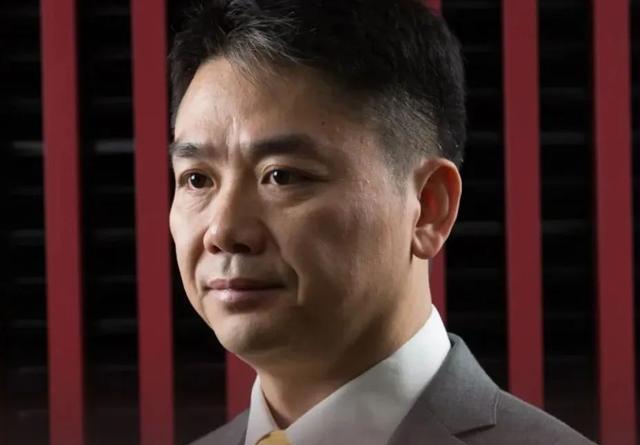 每经热评 | 刘强东俩月炒仨菜,他到底在炒什么