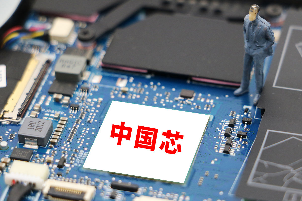 深科技：作为国内高端存储芯片封测龙头企业 目前深圳、合肥封测处于满产状态并根据客户近期需求在扩产