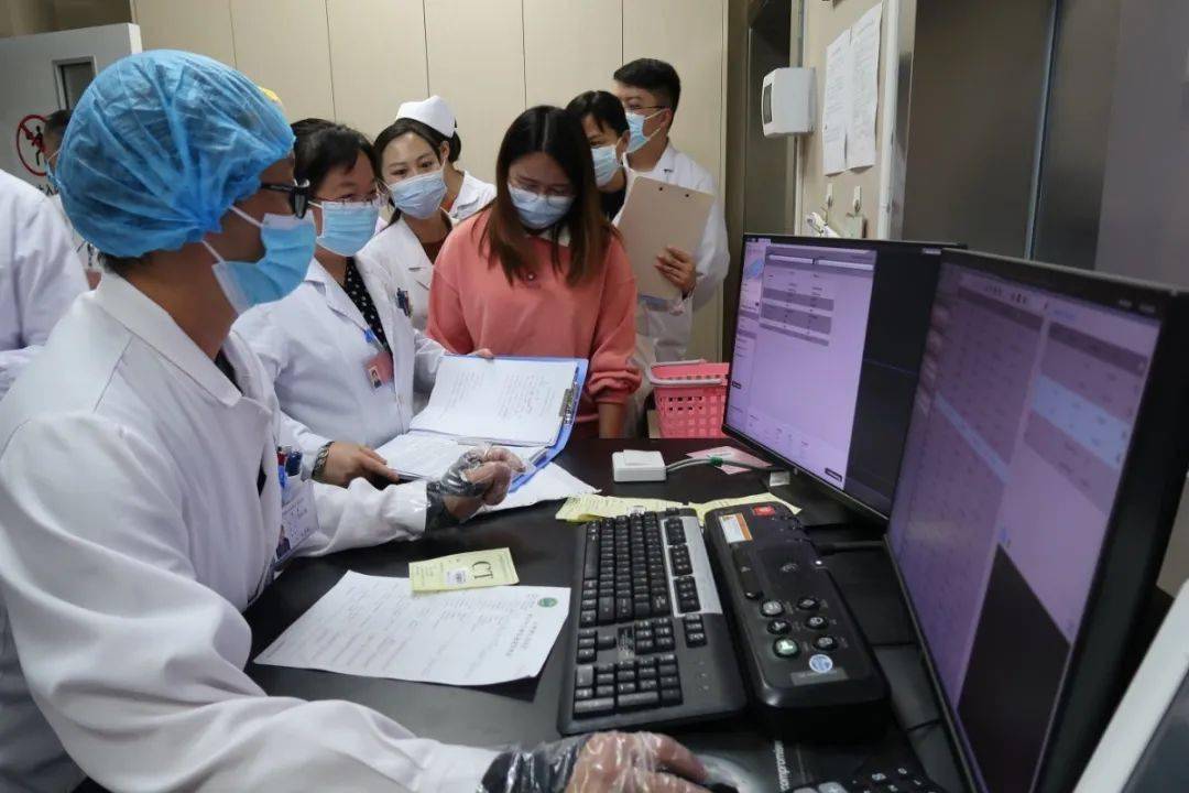 广东多部门深夜联动 快速转运海岛中风患者