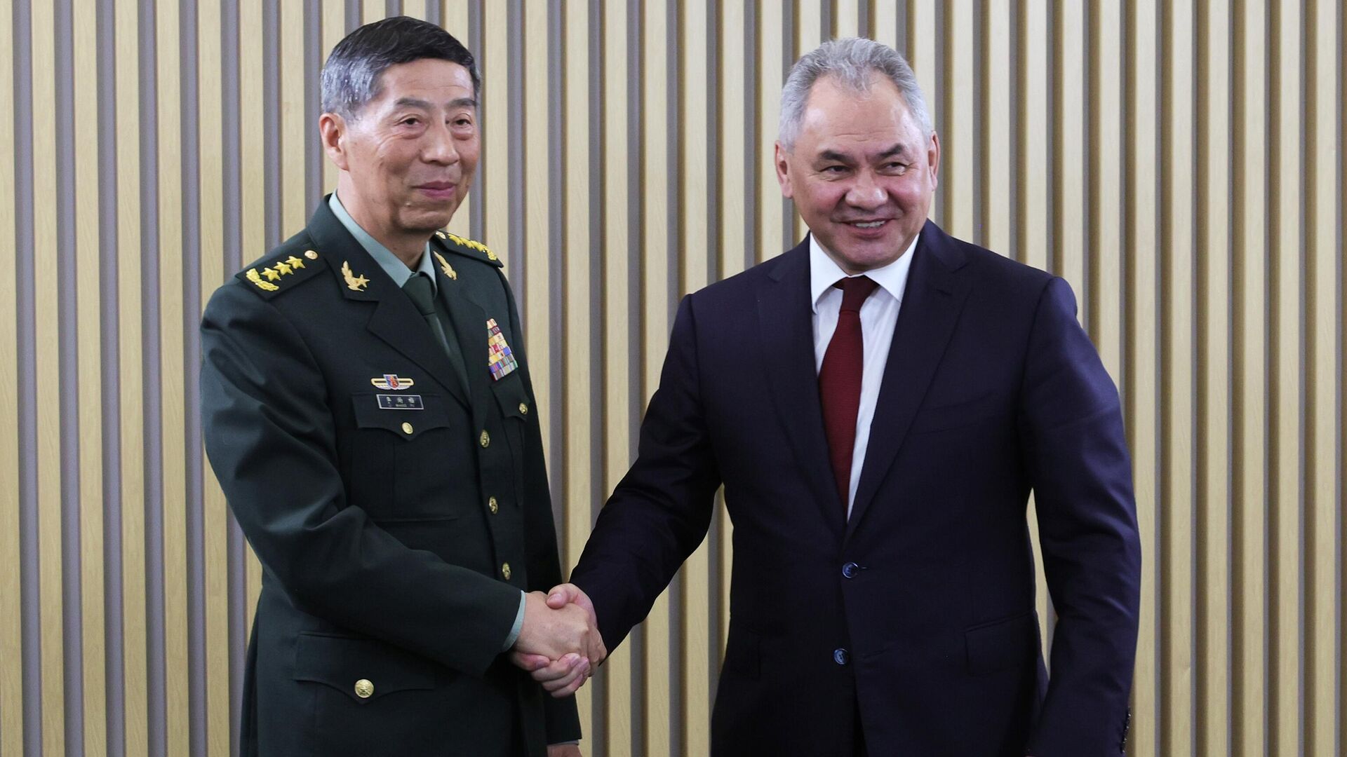 美代表团下周到访莫斯科！普京：乌军撤离其控制区，俄方才停止行动，否则用军事手段达成目标