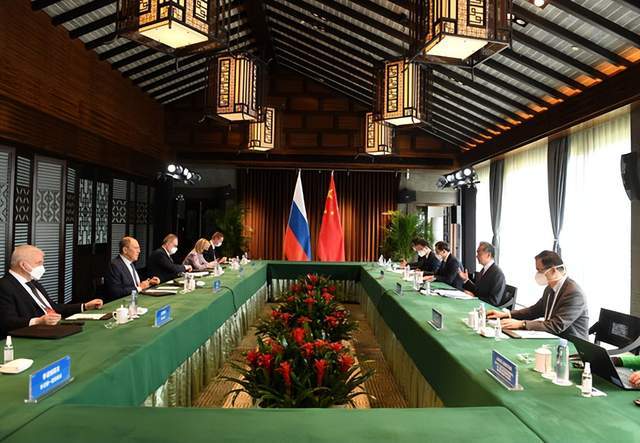 王毅将赴俄罗斯举行中俄第二十轮战略安全磋商