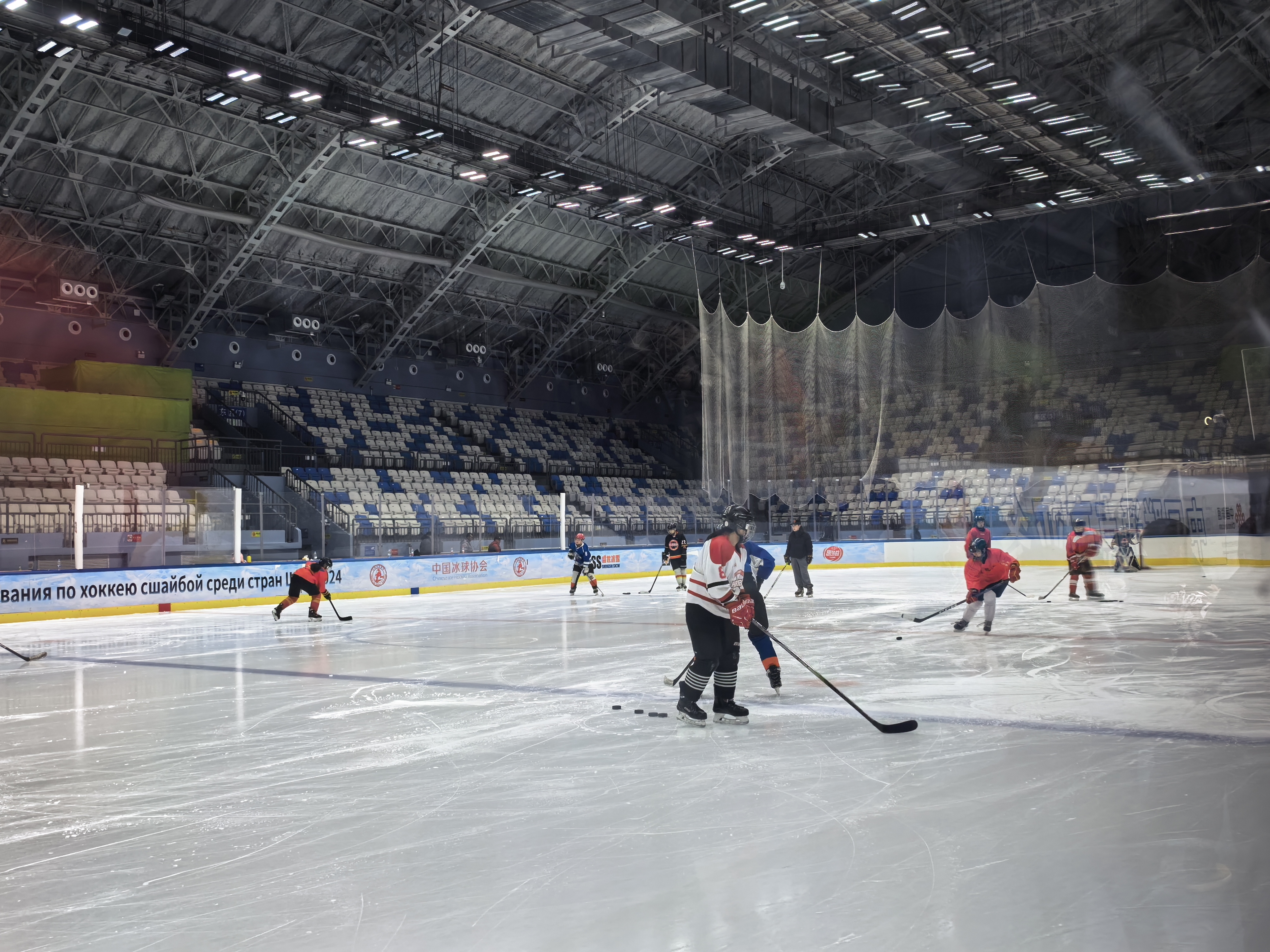 伊春市首届冰雪森林穿越超级联赛开赛 “体旅融合”打造冬季新体验