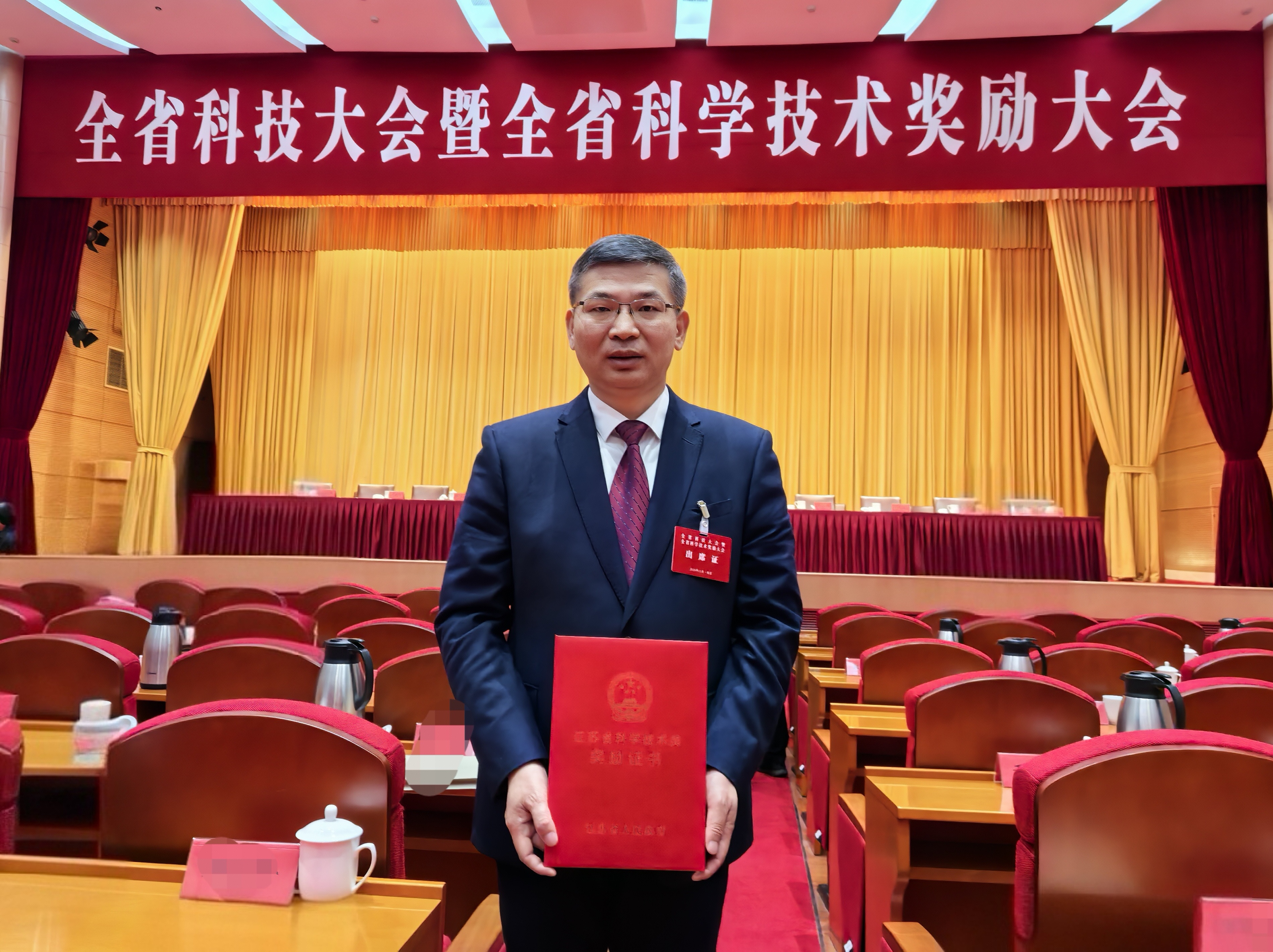 我国科学家成功破译水稻感知并响应高温的“双重密码”