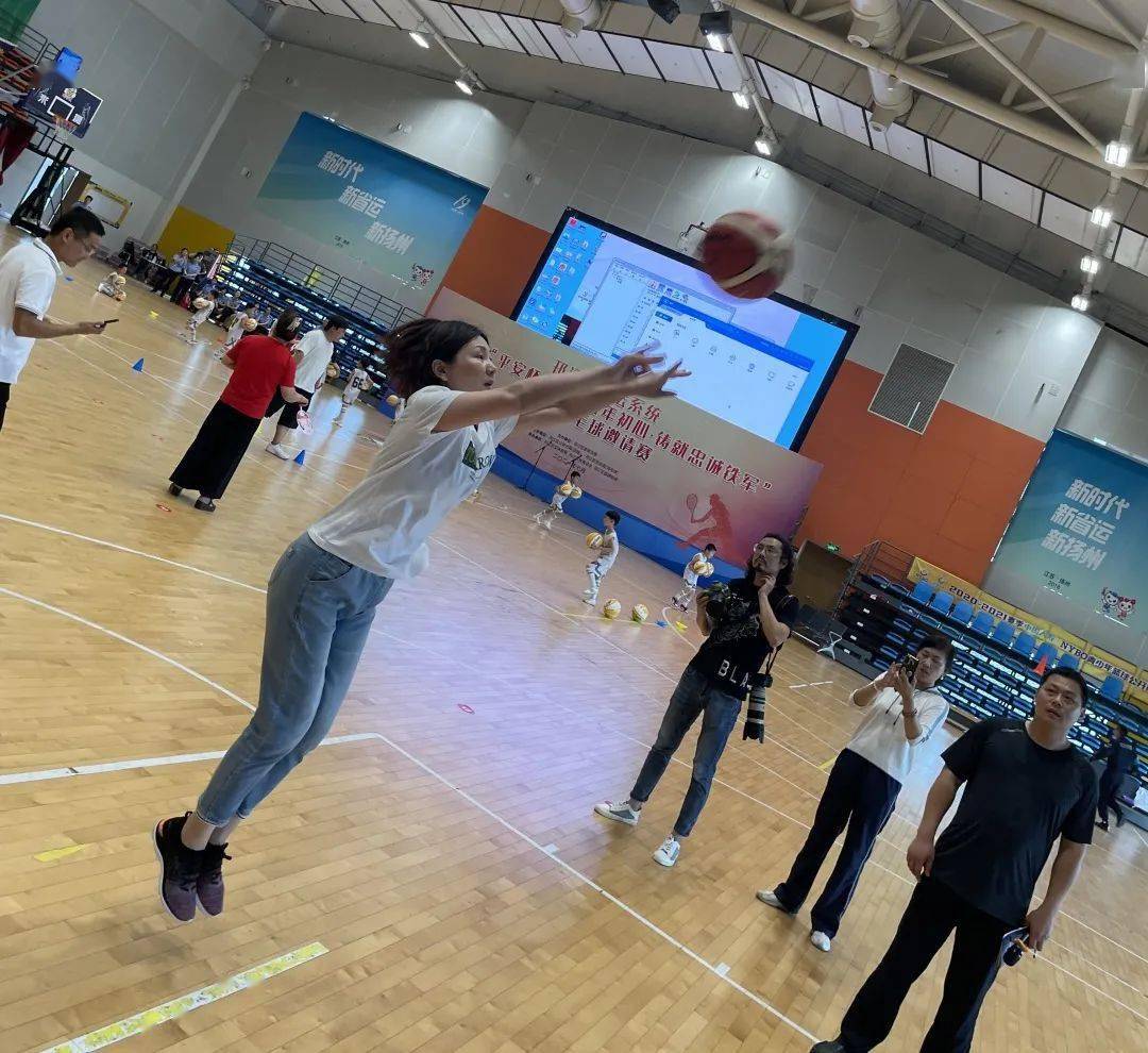 “百度人名大全”闹剧发酵：“张吉惟”等组队打羽毛球