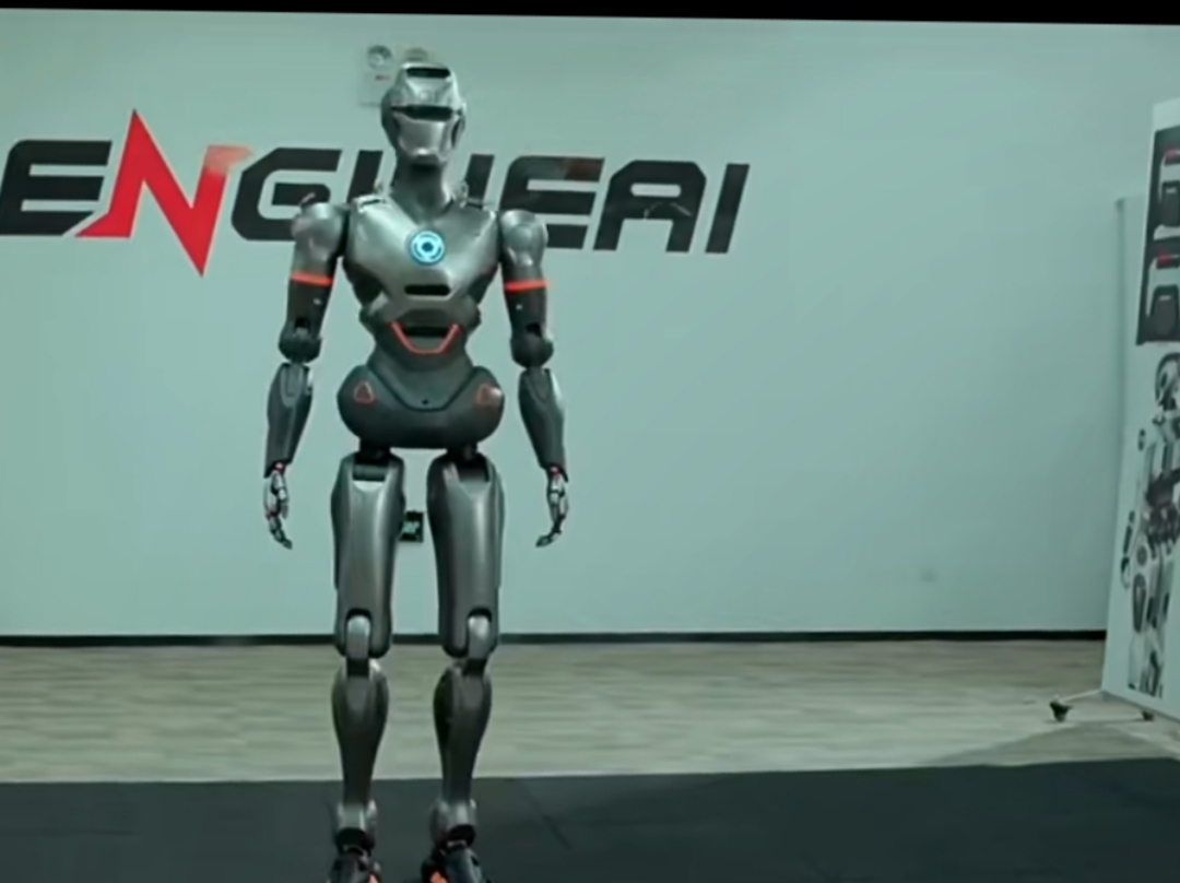 生活观察｜外骨骼机器人怎样安全走入寻常百姓家？