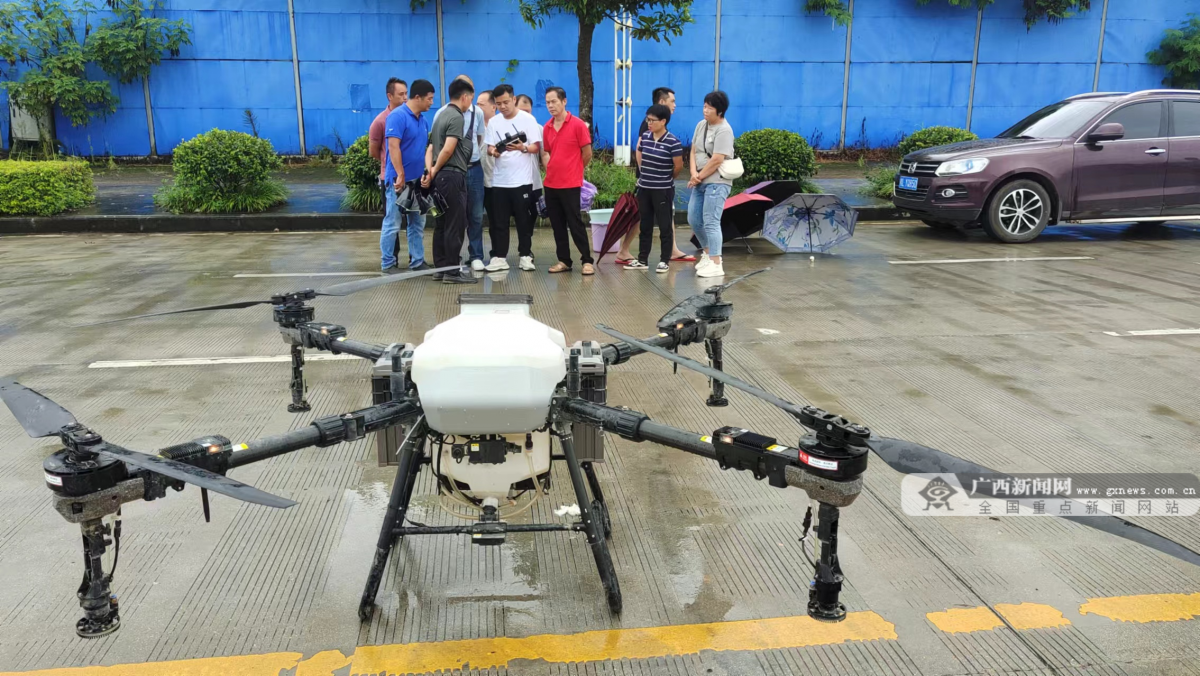 优供给拓场景 无人机“飞”出消费新天地