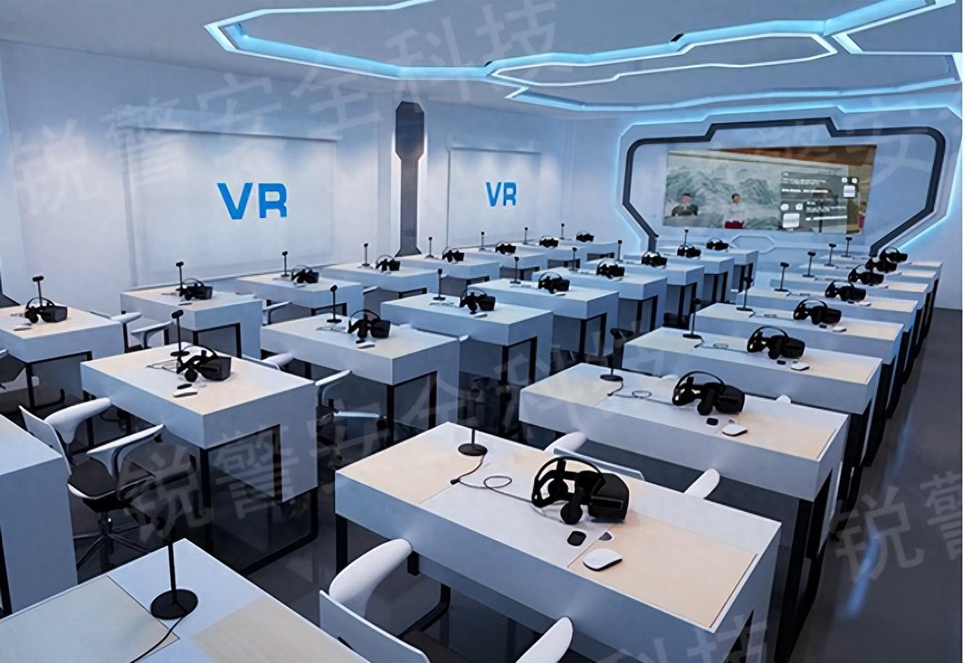 智慧游乐设备全球升级与沉浸式体验经济价值分析_人保车险   品牌优势——快速了解燃油汽车车险,人保财险政银保 