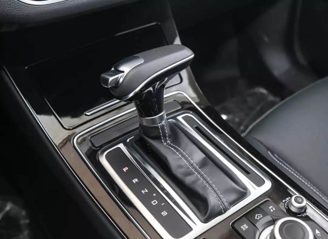 人保服务 ,拥有“如意行”驾乘险,出行更顺畅!_2026年半导体行业未来发展趋势及投资战略研究