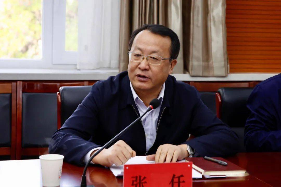 国家药监局召开新一届法律顾问座谈会