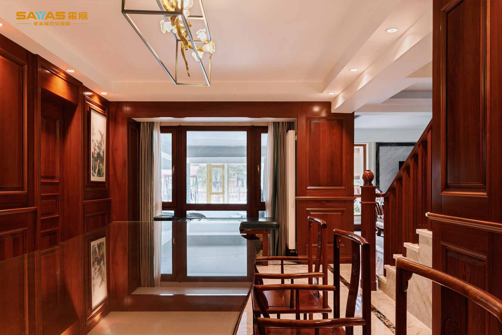 森鹰窗业涨5.42%，股价创历史新高