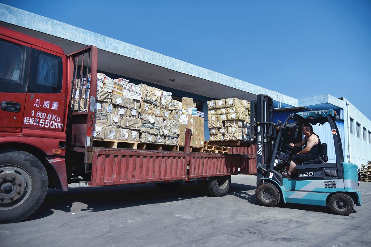 福建宁德港口货物吞吐量突破1亿吨 迈入“亿吨大港”行列