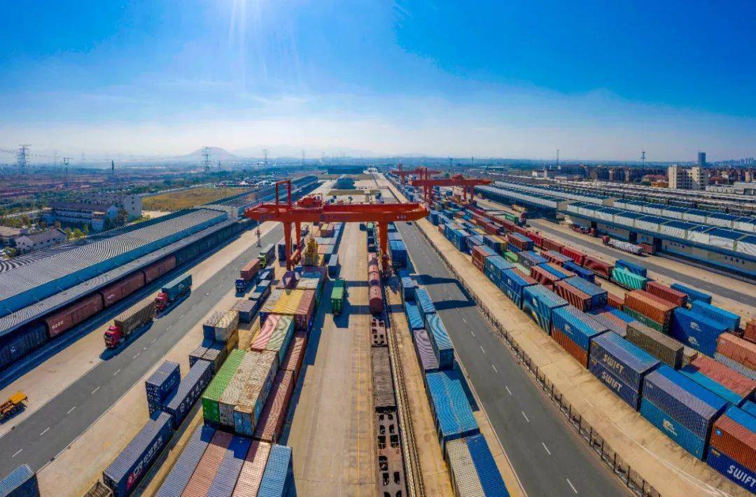 守护烟火气，加力小生意！中国人寿持续加大对个体工商户、小微企业保障支持力度