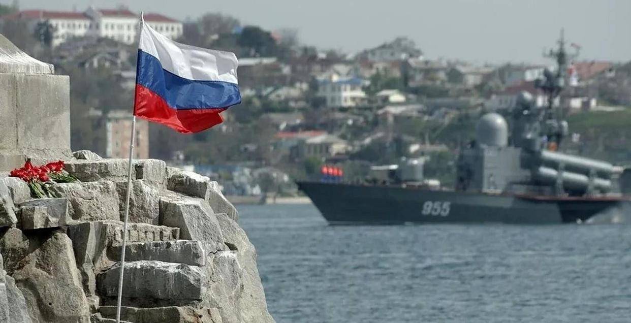 两艘运输哈萨克斯坦出口原油的油轮在黑海海域遭袭