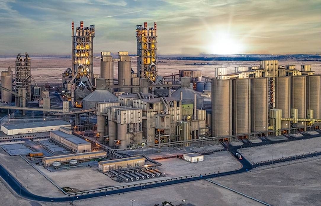 中材国际:全资子公司签订2.99亿加元合同