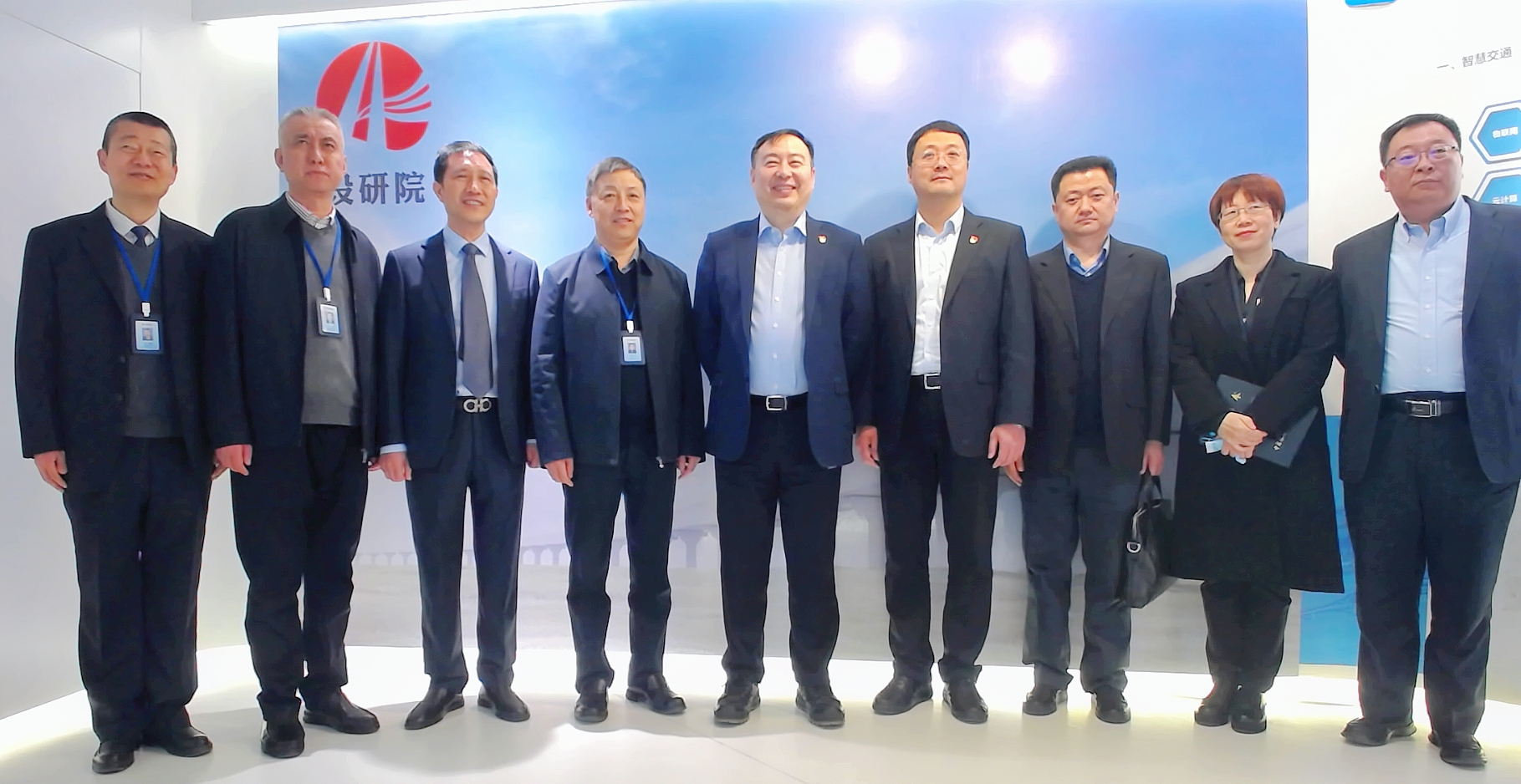 咸亨国际与合肥市智能机器人研究院签署战略合作协议